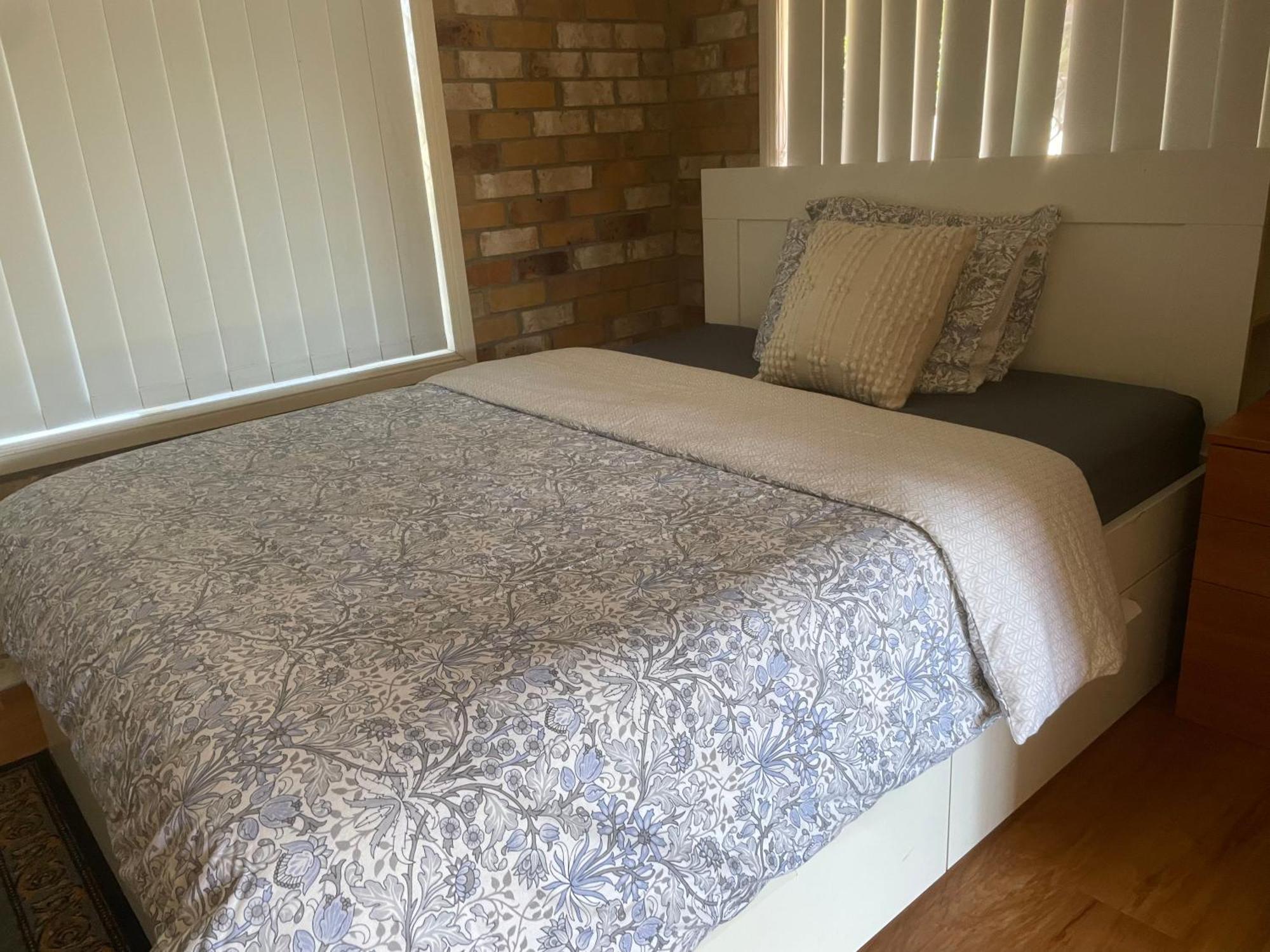 Spacious Studio Unit Rochedale South Екстериор снимка