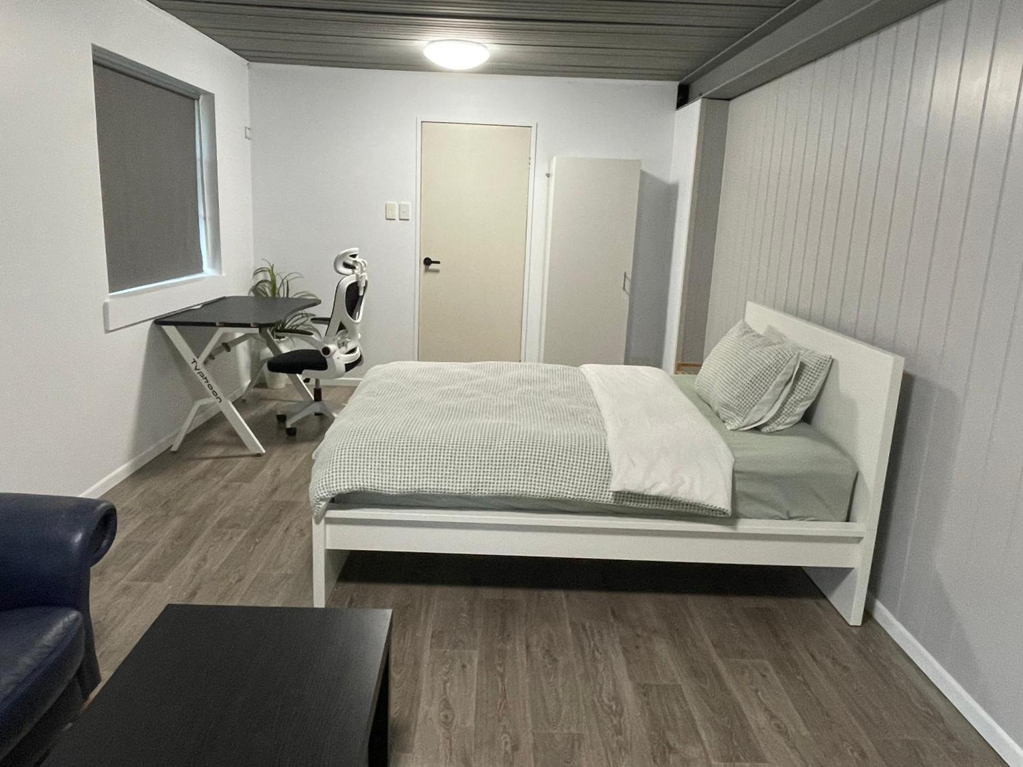 Spacious Studio Unit Rochedale South Екстериор снимка