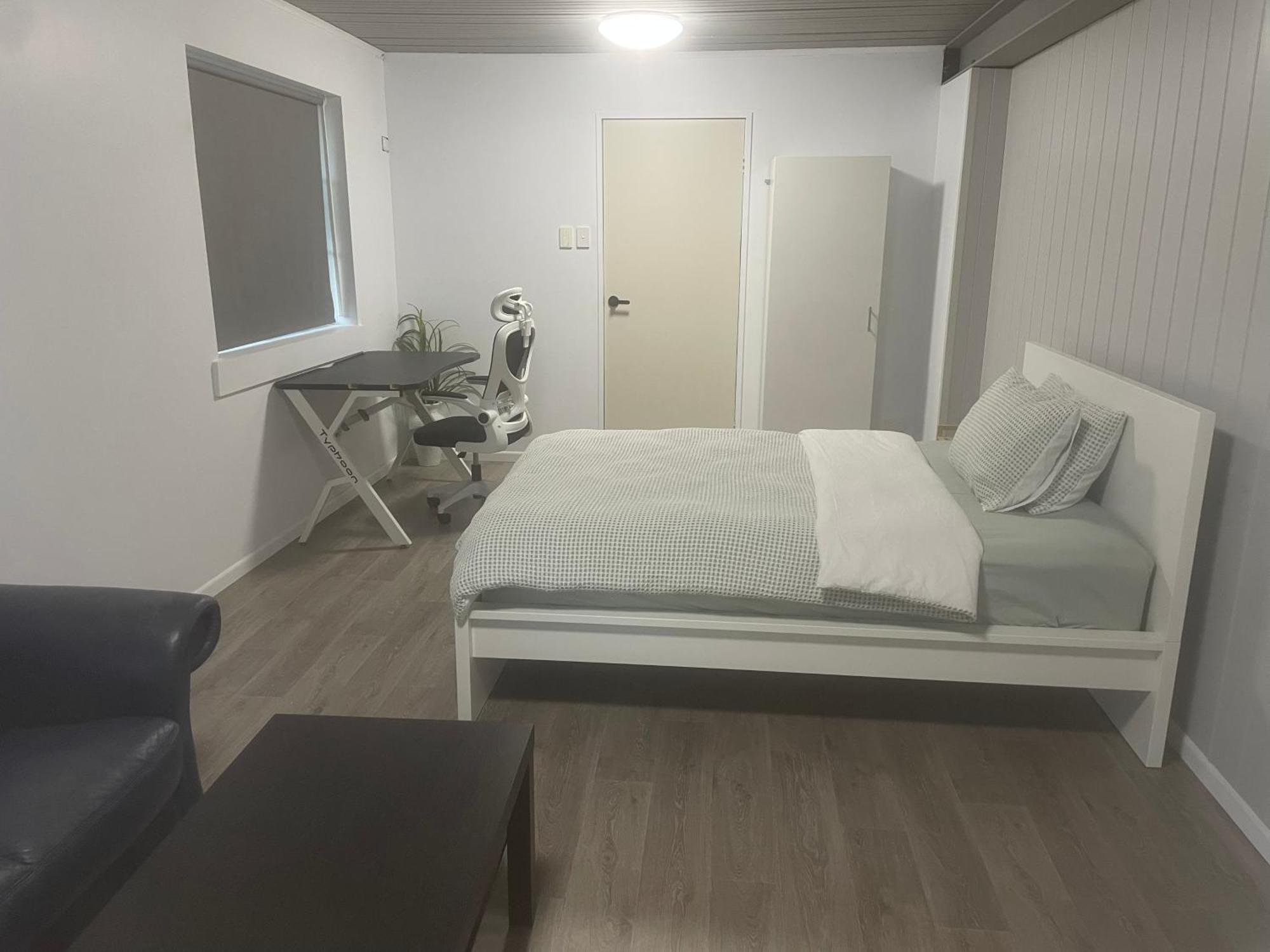 Spacious Studio Unit Rochedale South Екстериор снимка