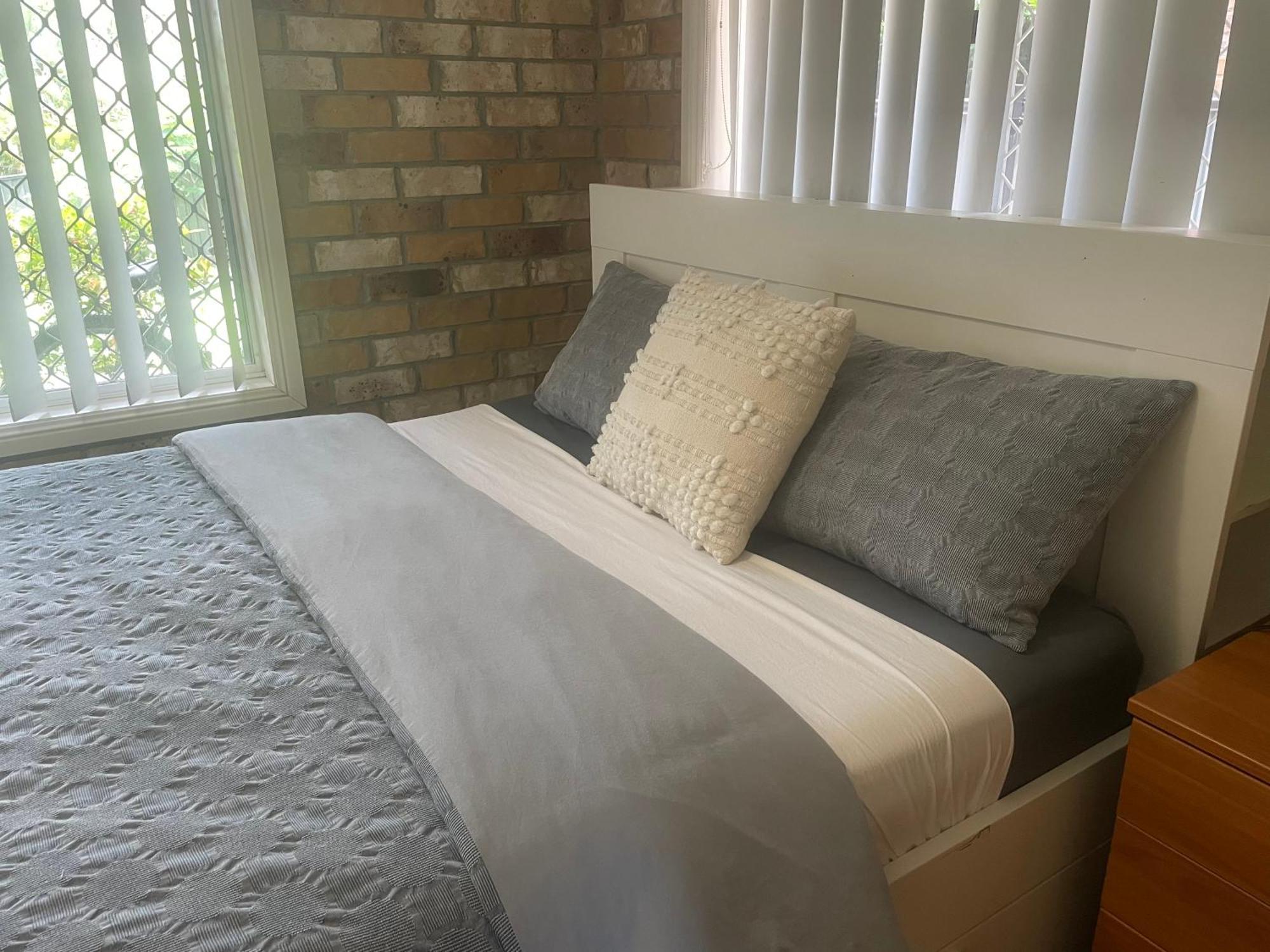 Spacious Studio Unit Rochedale South Екстериор снимка